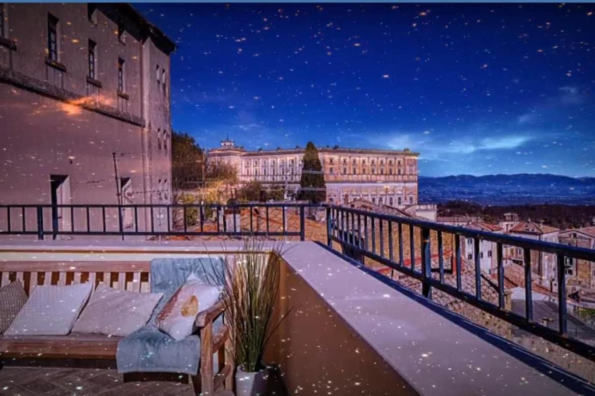 Casa Checca Appartamenti Per Vacanze Caprarola Dış mekan fotoğraf
